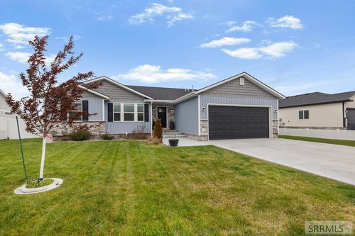 2215 Coopers Way, Blackfoot, ID, 83221-4003 | Card Image