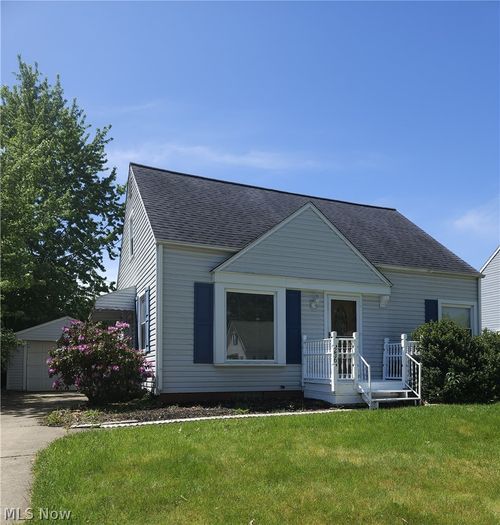 236 Tyler Ave, Cuyahoga Falls, OH, 44221-1417 | Card Image