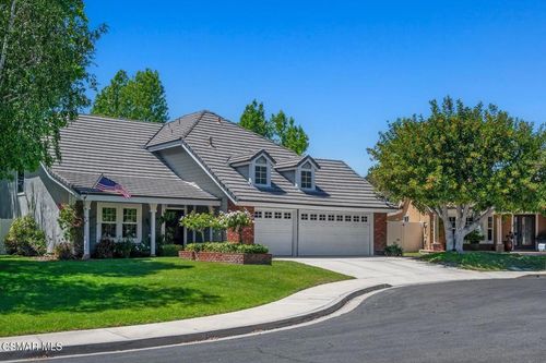 907 Sagebrush Pl, Newbury Park, CA, 91320-5562 | Card Image