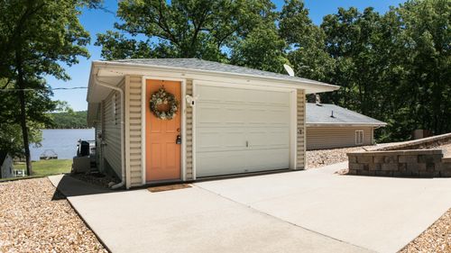 30850 Settlers Ln, Edwards, MO, 65326-3447 | Card Image