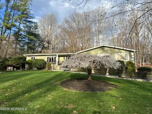 11 Mount Dr, Holmdel, NJ, 07733-1335 | Card Image