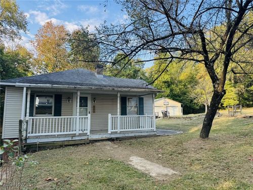 401 Summit St, Crooksville, OH, 43731-1240 | Card Image