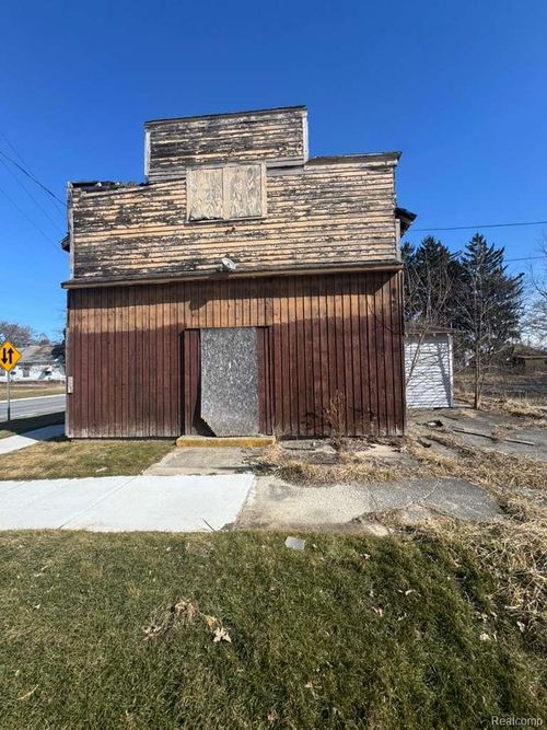 2900 S Jefferson Ave, Saginaw, MI, 48601-4974 | Card Image