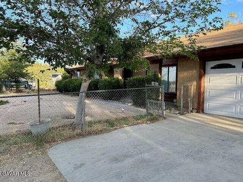 9344 E Avenue T, Littlerock, CA, 93543-2203 | Card Image