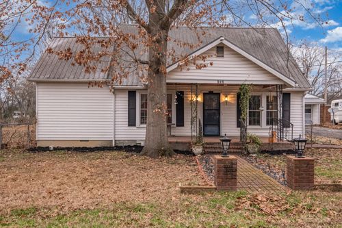 112 Main St W, Wartrace, TN, 37183-2211 | Card Image