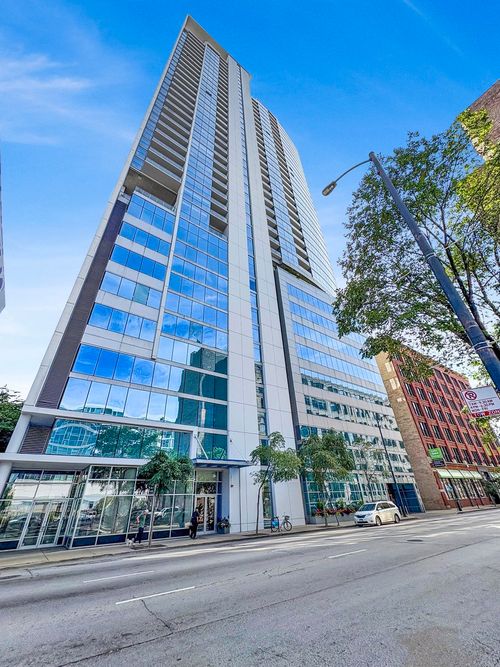 apt-3405-303 Ohio St, CHICAGO, IL, 60654-7974 | Card Image