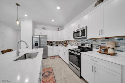 20023 Hartford Blvd, Estero, FL, 33928-9640 | Card Image