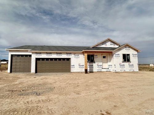 927 E Moonbeam Dr, Pueblo, CO, 81007-1143 | Card Image