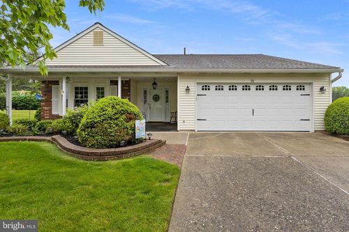 21 Willowwood Ct, Columbus, NJ, 08022-1025 | Card Image