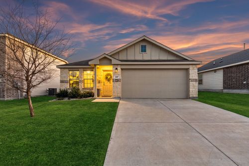 437 Frio Pass Trl, Haslet, TX, 76052-2557 | Card Image