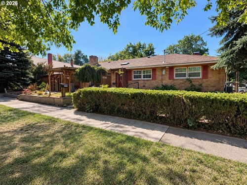 1710 1st St, LaGrande, OR, 97850 | Card Image