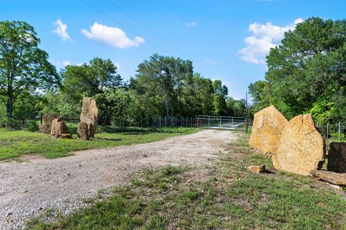 000 Fm 535, Red Rock, TX, 78662 | Card Image