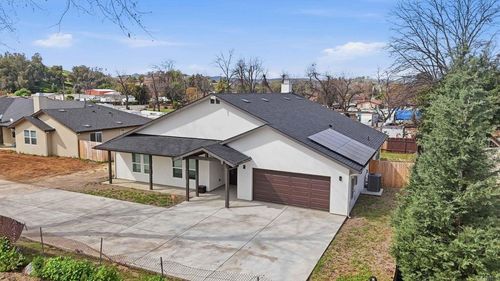 9391 Los Coches Rd, Lakeside, CA, 92040-4601 | Card Image