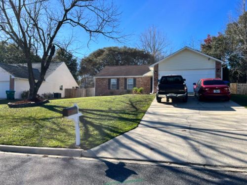 103 Trenton Ave, Crestview, FL, 32539-6053 | Card Image