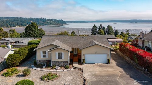 539 Birch Street, Oak Harbor, WA, 98277 | Card Image