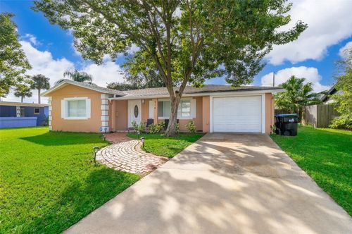 814 Malone Dr, Orlando, FL, 32810-5523 | Card Image