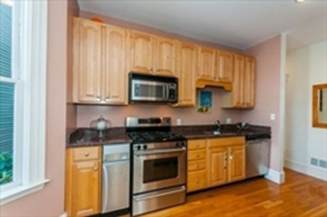 APT-1 - 2 Termine Ave, Condo with 2 bedrooms, 2 bathrooms and null parking in Boston MA | Image 4