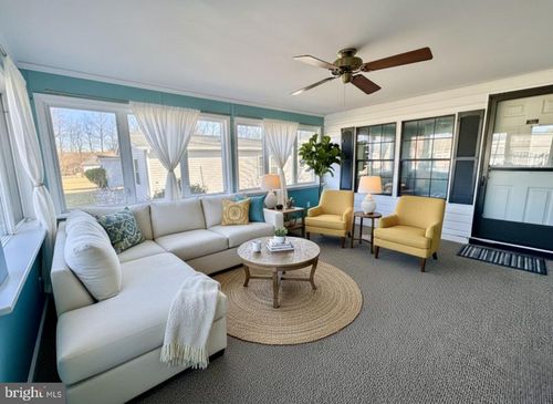 674 Boxwood Ter, NORTH WALES, PA, 19454-1126 | Card Image