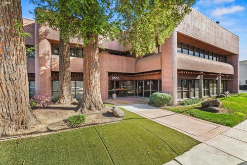 2555 3rd St, Sacramento, CA, 95818-2884 | Card Image