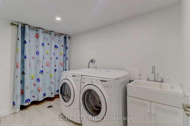 17A Silver Stream Ave, House attached with 4 bedrooms, 4 bathrooms and 2 parking in Richmond Hill ON | Image 26