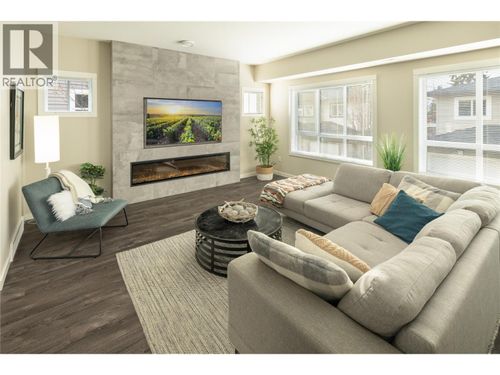 76-680 Old Meadows Rd, Kelowna, BC, V1W5L4 | Card Image