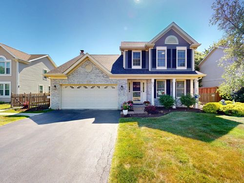 426 Farmhill Cir, Wauconda, IL, 60084-1796 | Card Image