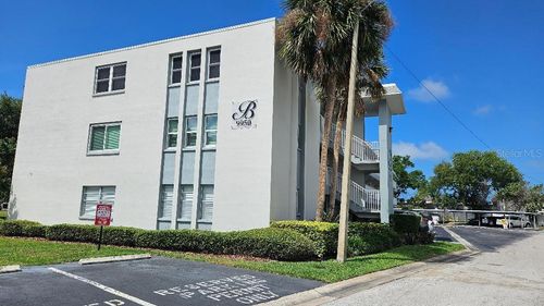 303-9950 47th Ave N, ST PETERSBURG, FL, 33708-3202 | Card Image