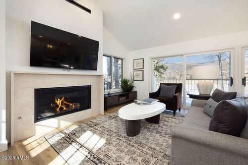 203 Arrowhead Dr, Edwards, CO, 81632-5061 | Card Image