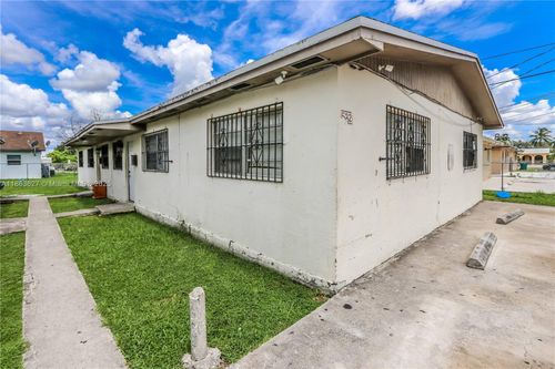 520 Nw 7th Ave, Florida City, FL, 33034-3254 | Card Image