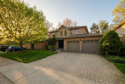 118 Deer Valley Cres, London, ON, N6J4K8 | Card Image