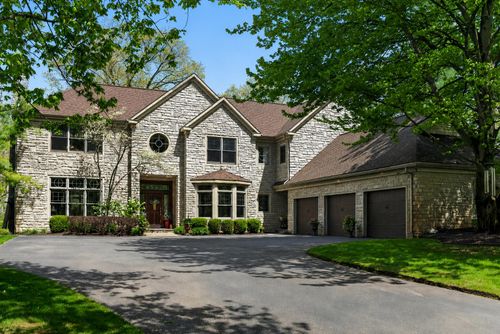 5069 Mountain Ridge Dr Ne, Ada, MI, 49301-9557 | Card Image