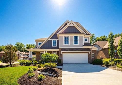 10010 Washington Glen Dr, Washingtn Twp, OH, 45458-3785 | Card Image
