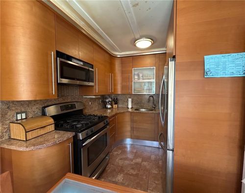 3a-354 Van Sicklen St, Brooklyn, NY, 11223-3866 | Card Image
