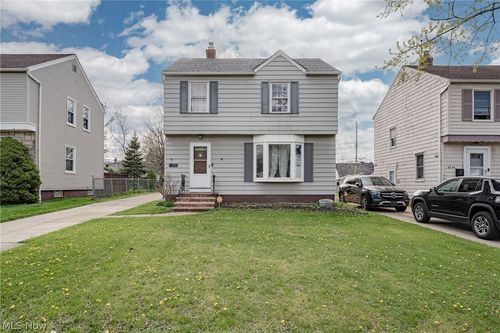5278 E 119th St, Garfield Heights, OH, 44125-2811 | Card Image