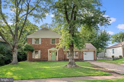 13622 Ellendale Dr, CHANTILLY, VA, 20151-2733 | Card Image
