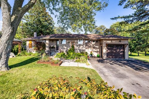 5781 Ochonski Rd, Orono, ON, L0B1M0 | Card Image