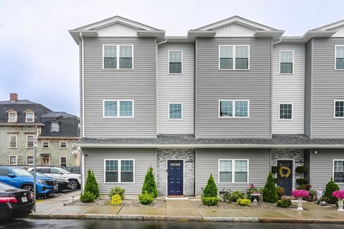 1-550 Spring St, Fall River, MA, 02721 | Card Image
