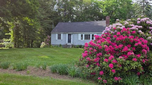 6 Exeter Rd, Kingston, NH, 03848-3108 | Card Image