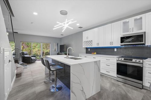 2507-2507 Nw 31st Ct, Oakland Park, FL, 33309-6404 | Card Image