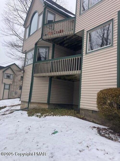 unit-26-324 Hollow Rd, East Stroudsburg, PA, 18302-8649 | Card Image