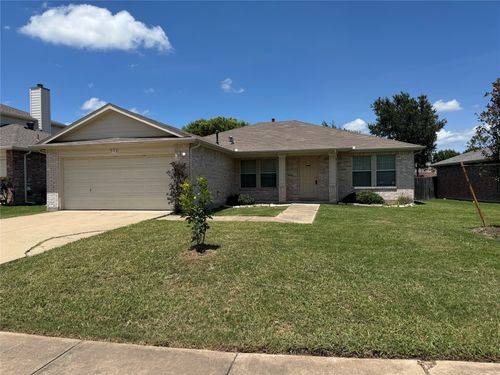 2112 Chisolm Trl, Forney, TX, 75126-6574 | Card Image