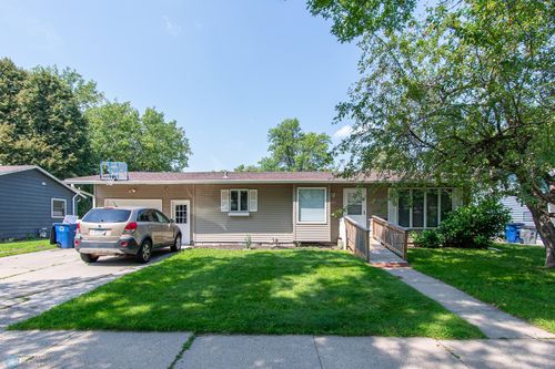 2211 17th St S, Moorhead, MN, 56560-5822 | Card Image
