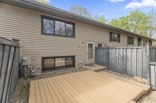 4348 Arden View Ct, Arden Hills, MN, 55112-1901 | Card Image