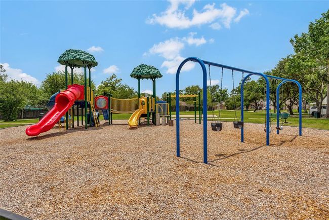 20110 Misty Pines Dr, House other with 3 bedrooms, 2 bathrooms and 2 parking in Humble TX | Image 9