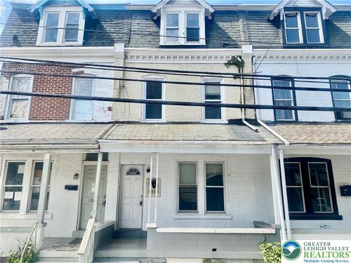 1033 W Court St, Allentown, PA, 18101-1027 | Card Image