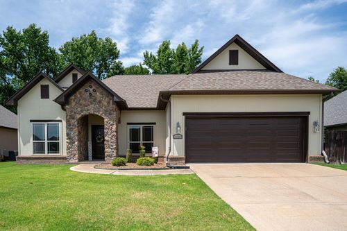 2040 Massee Gdns, Conway, AR, 72034-6494 | Card Image