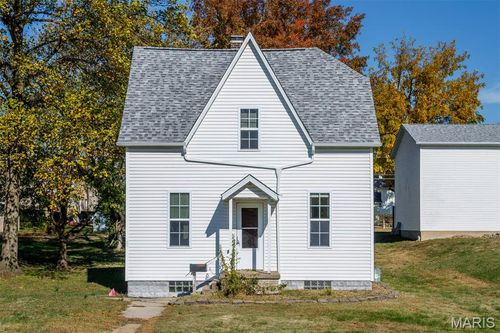 511 12th St, Highland, IL, 62249-1817 | Card Image