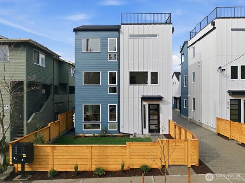 6509 19th Ave Nw, Seattle, WA, 98117-5701 | Card Image