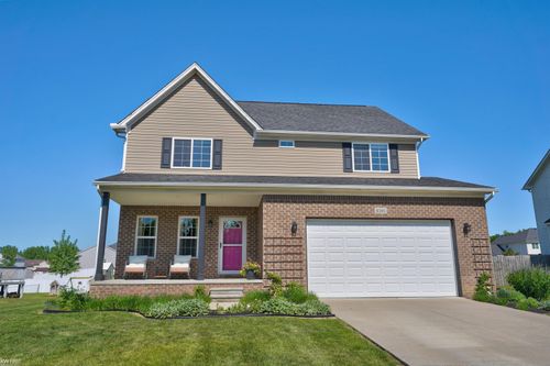 8101 Peninsula Cir, Grand Blanc, MI, 48439-7268 | Card Image