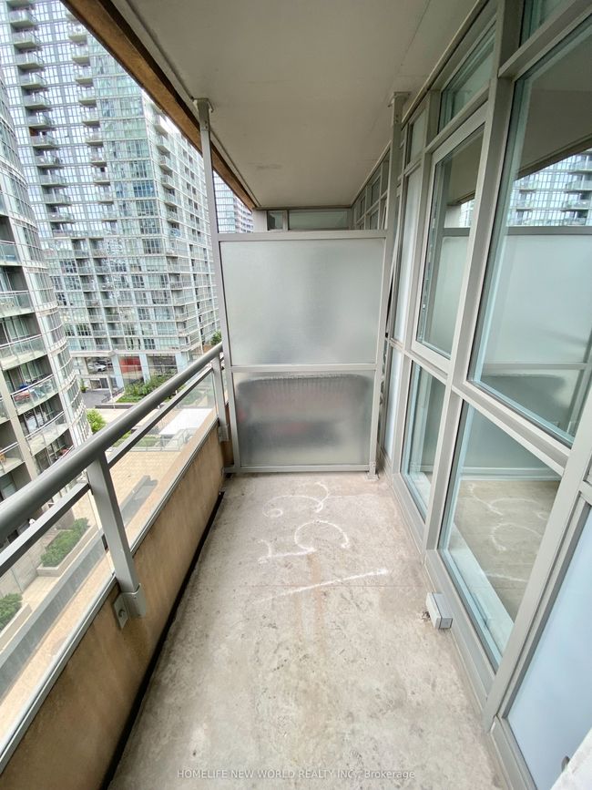 847 - 151 Dan Leckie Way, Condo with 2 bedrooms, 1 bathrooms and 1 parking in Toronto ON | Image 12